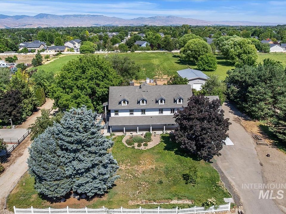 1st image of 3040 N Duane Dr