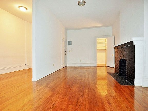 5th image of 62 E 66th St APT 4R