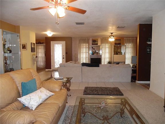 3rd image of 13150 Suburban Ter