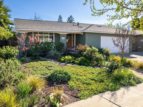 3rd image of 5896 Lalor Dr