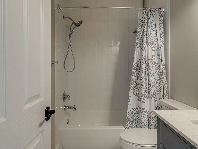 1214 Pennock Ave #1 — Photo 12
