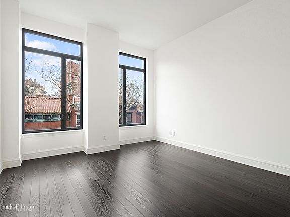 4th image of 155 W 11th St #3K