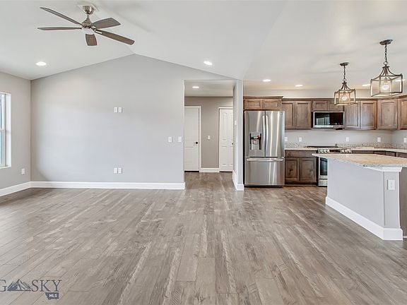 5th image of 3771 S Arizona St