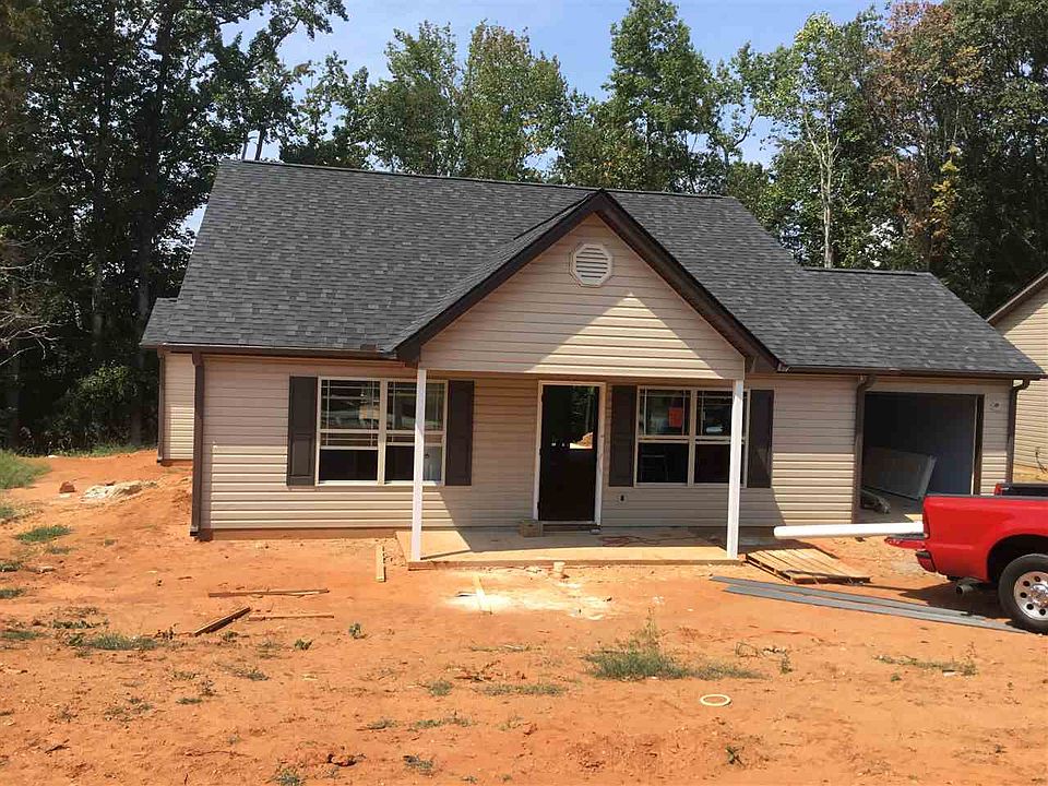 1st image of 245 Basswood Dr