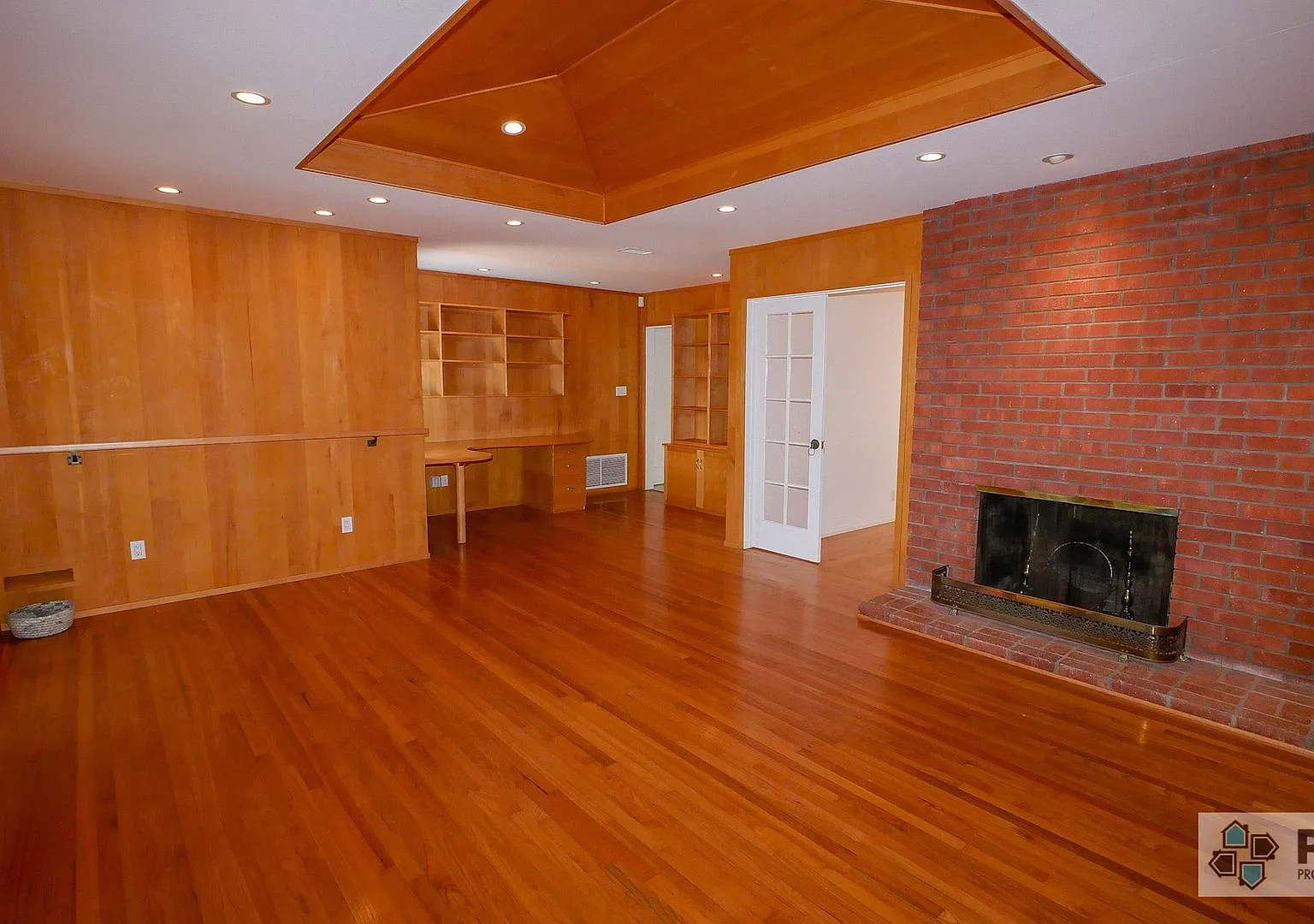 Charming 3-Bedroom Home with Character, Spacious Living Areas & 2-Car Garage — Photo 4