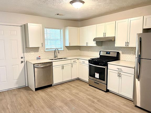3rd image of 105 Rogers St