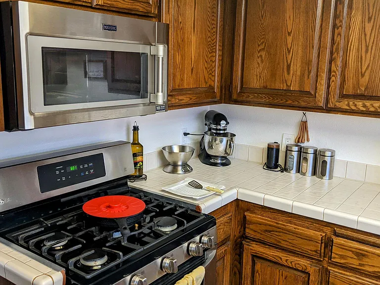 369 Hinds Ave #2 — Photo 6