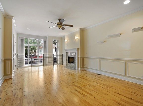 4th image of 1447 N Bosworth Ave APT 1