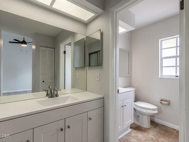 2 Nantucket Dr — Photo 27