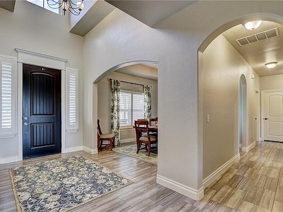 3rd image of 11700 Mallorca Dr