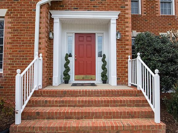 2nd image of 5900 Shady Willow Ct