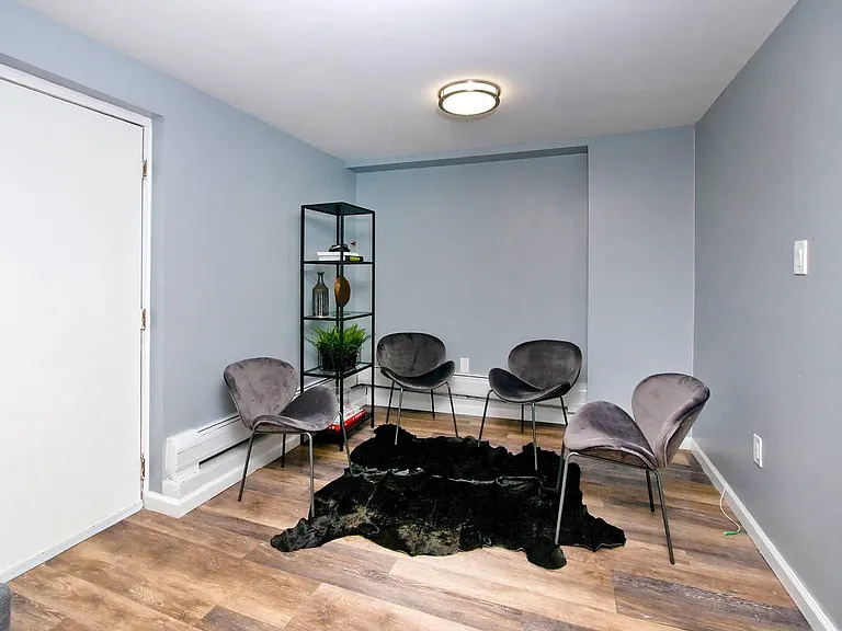 9 Saddlewood Ct — Photo 4