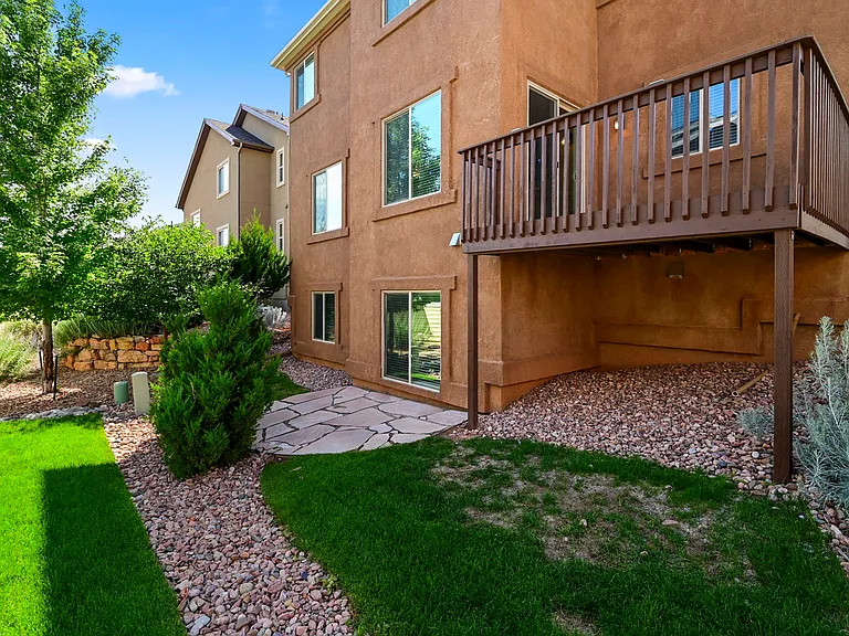 5651 Majestic Dr — Photo 29