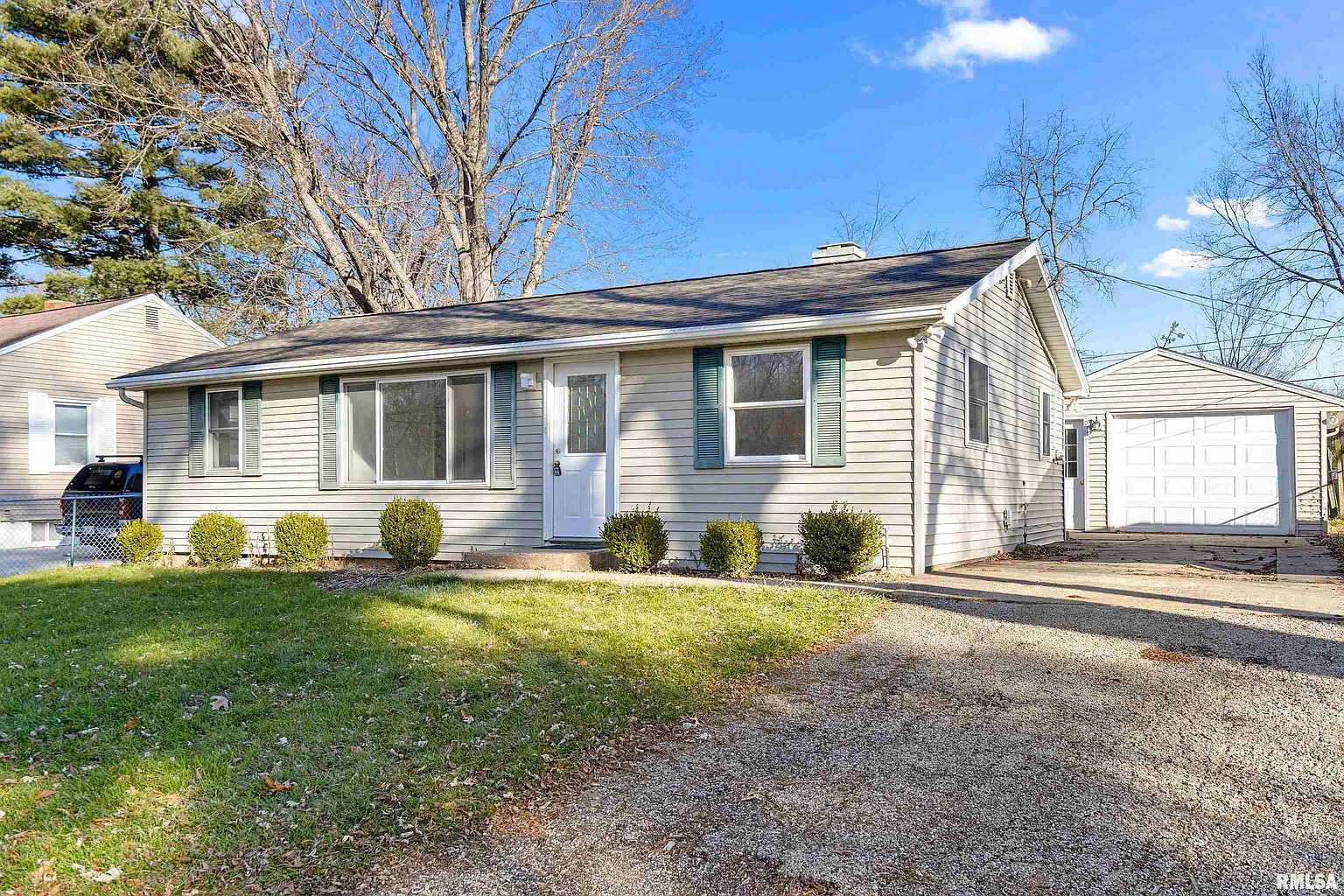 2404 N Northcrest Dr photo 1