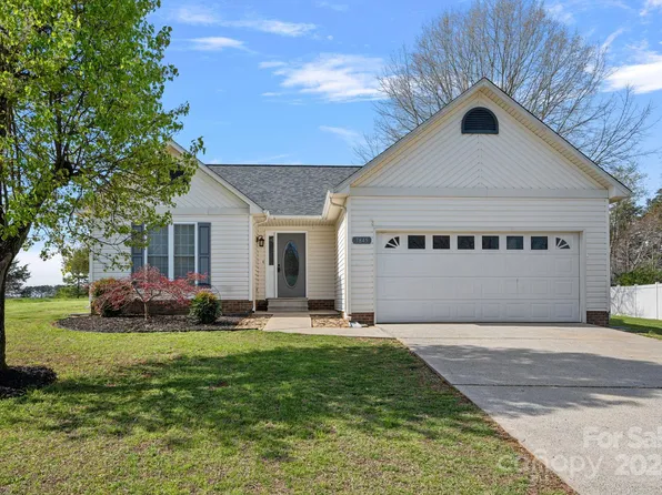 7845 Adeline Ln, Sherrills Ford, NC 28673