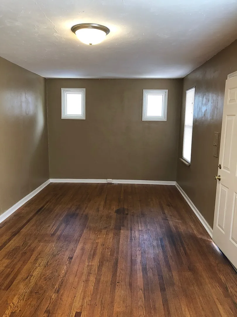 Nice All Brick 2 Bedroom 1 Bath House in Saint John — Photo 1