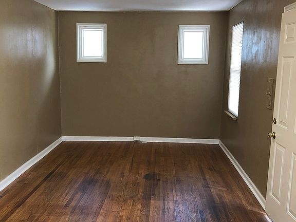 3rd image of 8137 Saint Charles Ln