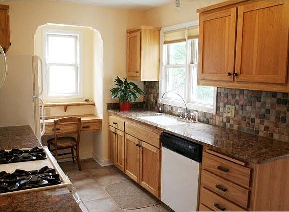 4th image of 5908 Oliver Ave S