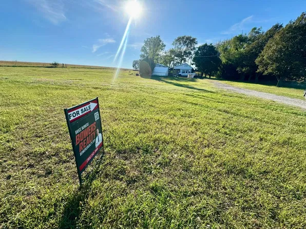 381 N 139th Rd, Delphos, KS 67436