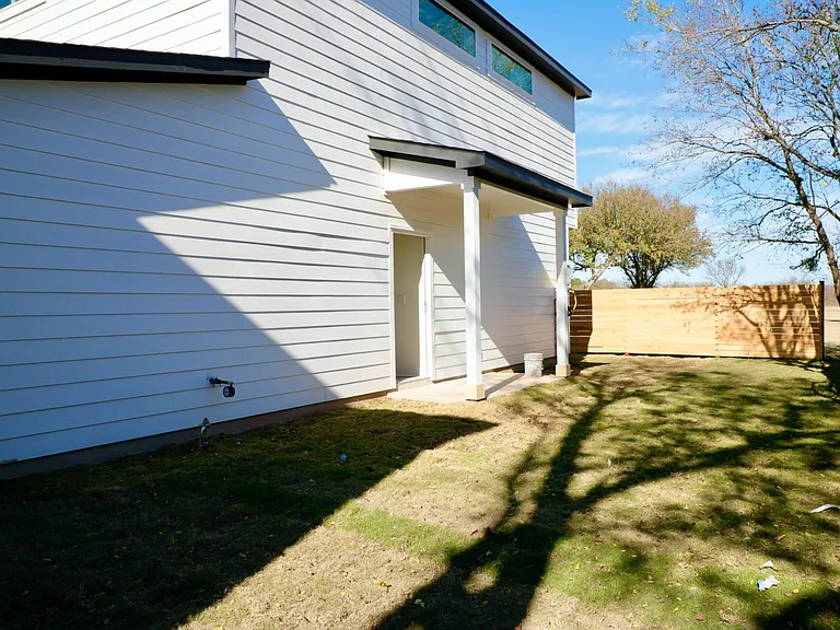 6410 Porter St #B — Photo 2