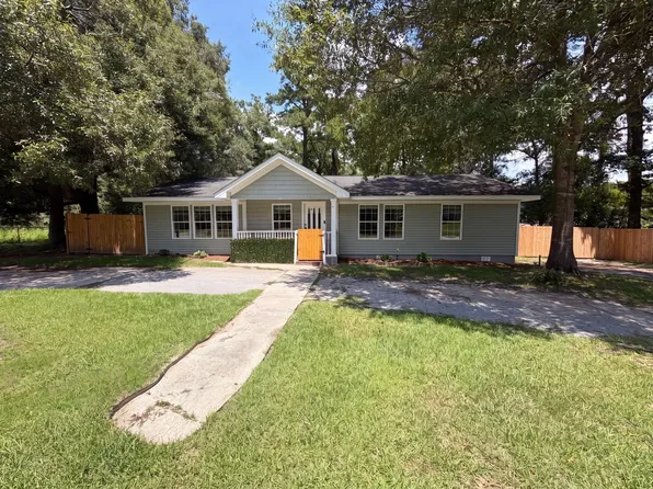829 W 2nd North St, Summerville, SC 29483