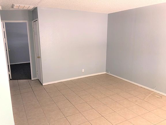 4th image of 1329 Oahu St