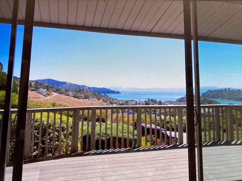 1st image of 28 Marinero Cir