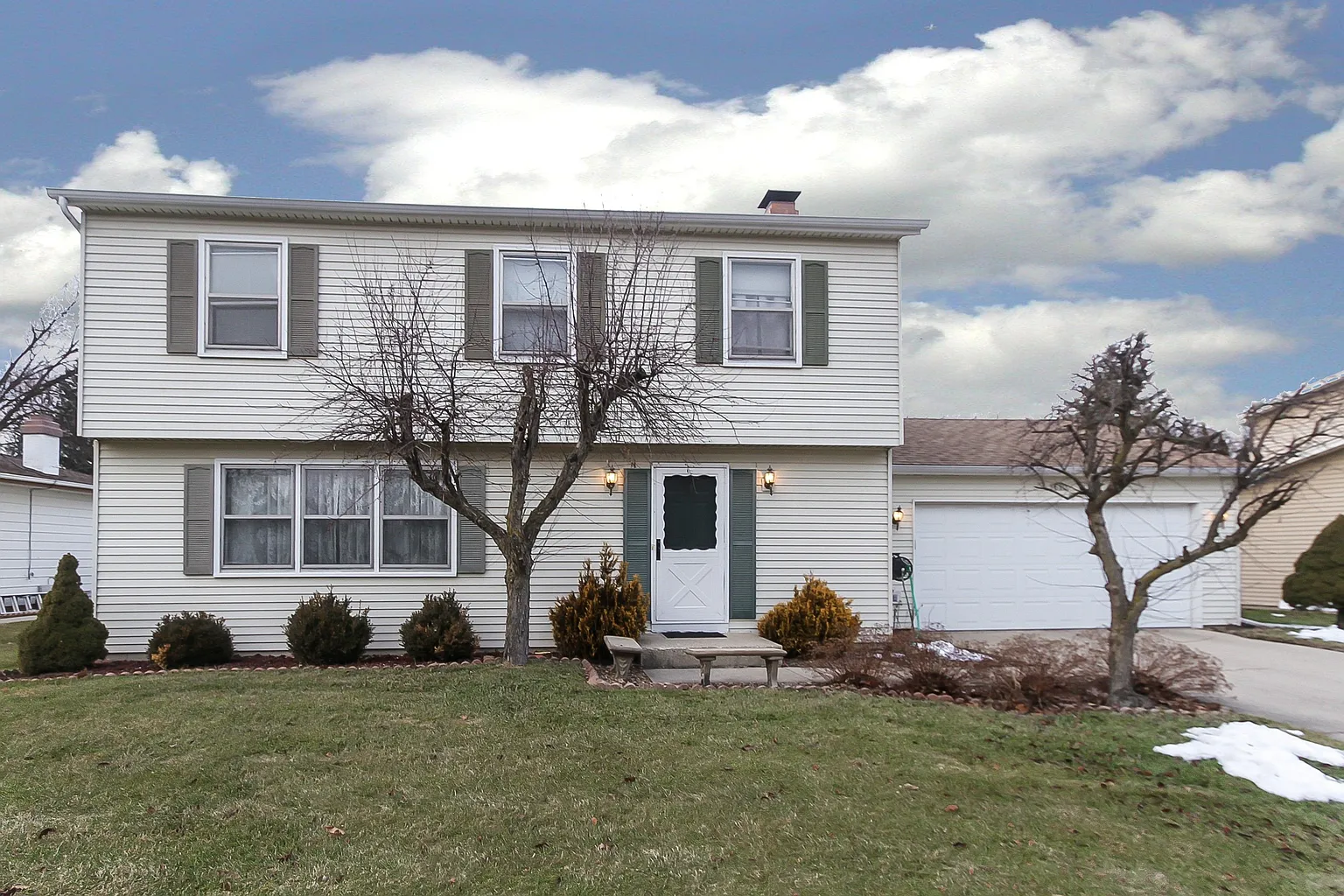 1610 Sheffield Dr photo 1