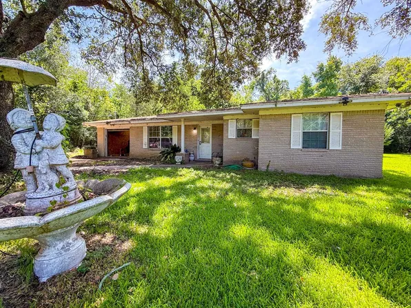 1010 Chatwood St, Bridge City, TX 77611