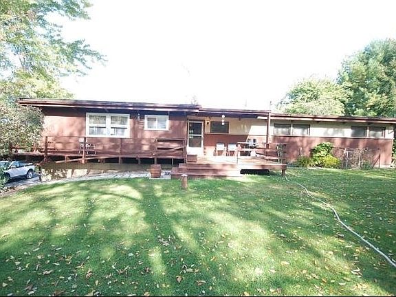 5th image of 19335 Brookdale Dr