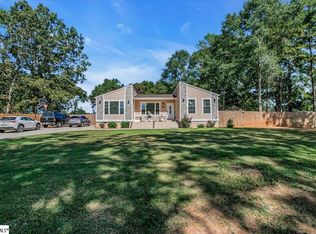 205 Ledo Ln, Fountain Inn, SC 29644