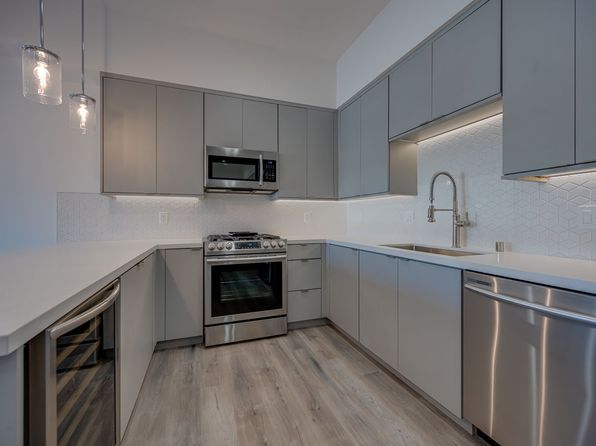 5122 W Maplewood Ave #503