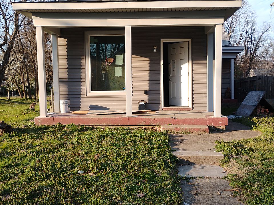 1st image of 2009 Saint Louis Ave