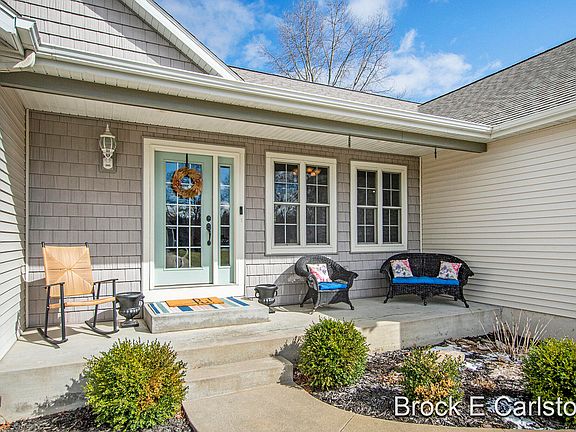 4th image of 3680 Kersting Dr