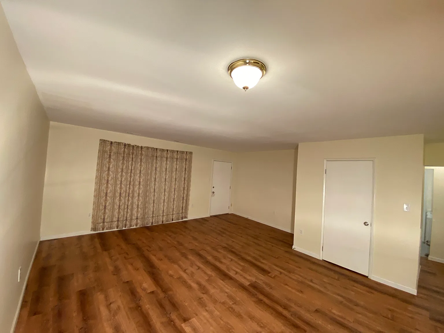 1719 Bancroft Ln — Photo 4
