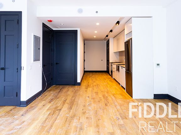 2nd image of 42-22 27th St #1002