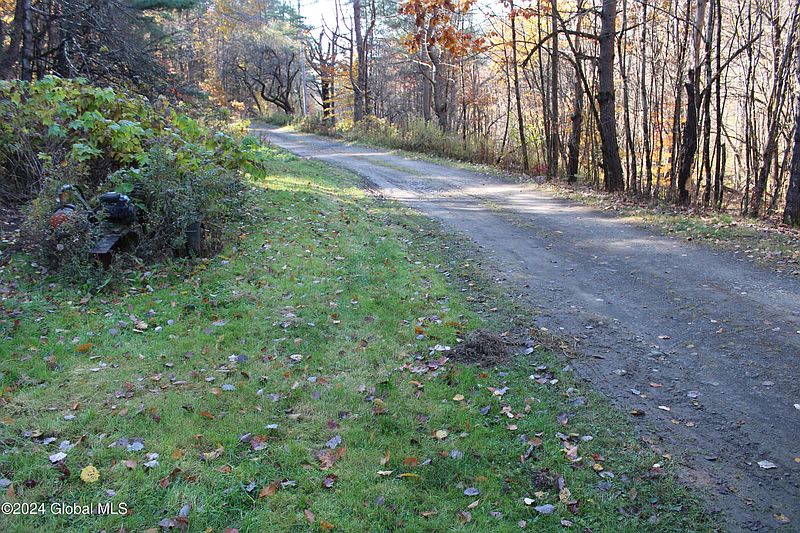 2nd image of 133 Hall Road
