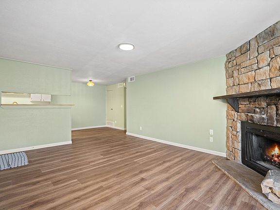 3rd image of 14111 E Jewell Ave