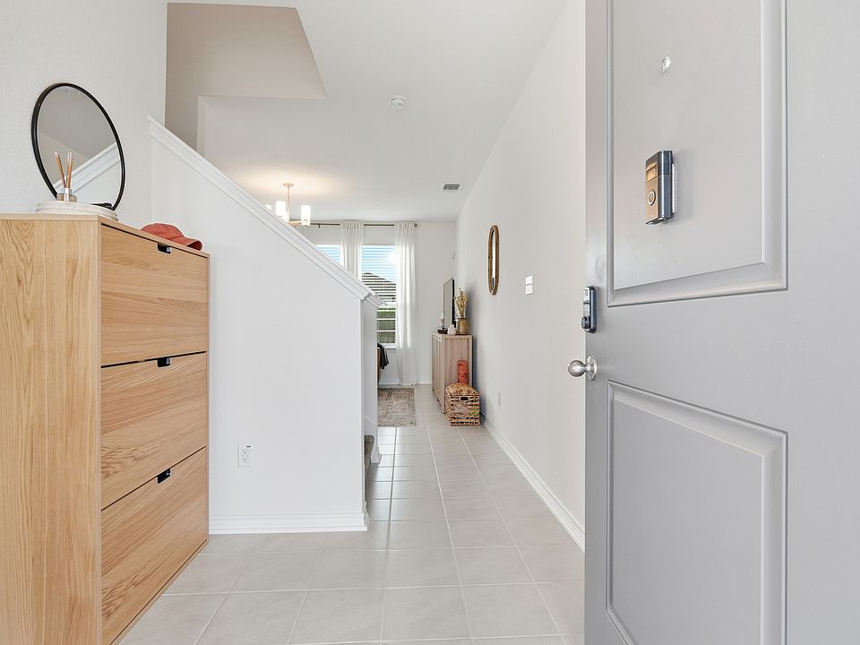1st image of 4742 Pico Pico St #1