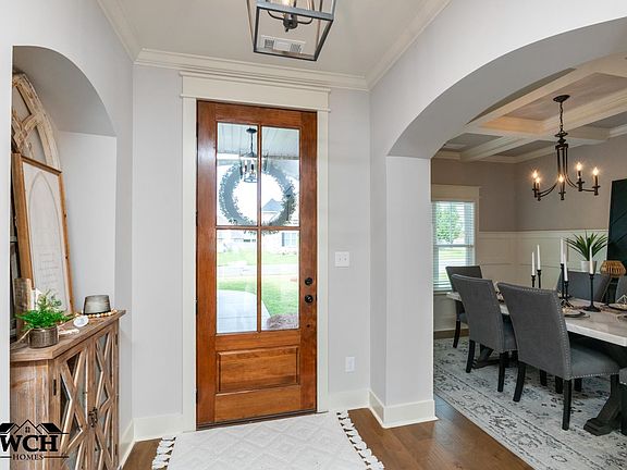 3rd image of 903 Falkirk Dr