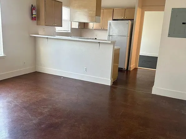 1005 Hendricks Ave, Laredo, TX