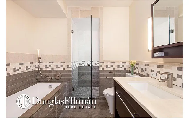 Rented by Douglas Elliman | media 14