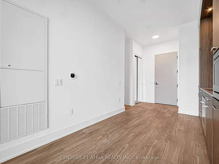858 Dupont St #Penthouse 19 — Photo 17