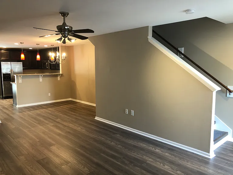 121 Shadow Creek Cv — Photo 3