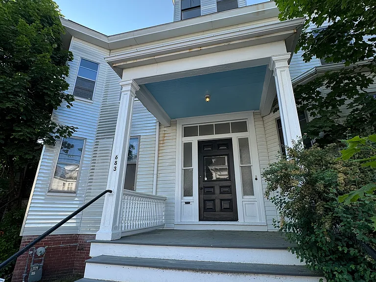 683 State St #2 — Photo 1