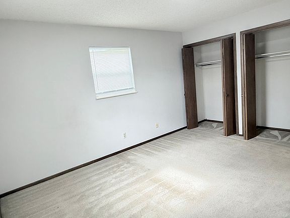 4th image of 10410 Lovell Center Dr #1