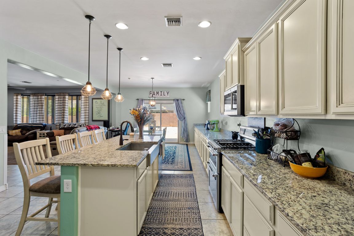 next background image