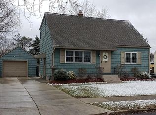 47 Nardin Dr, Depew, NY 14043