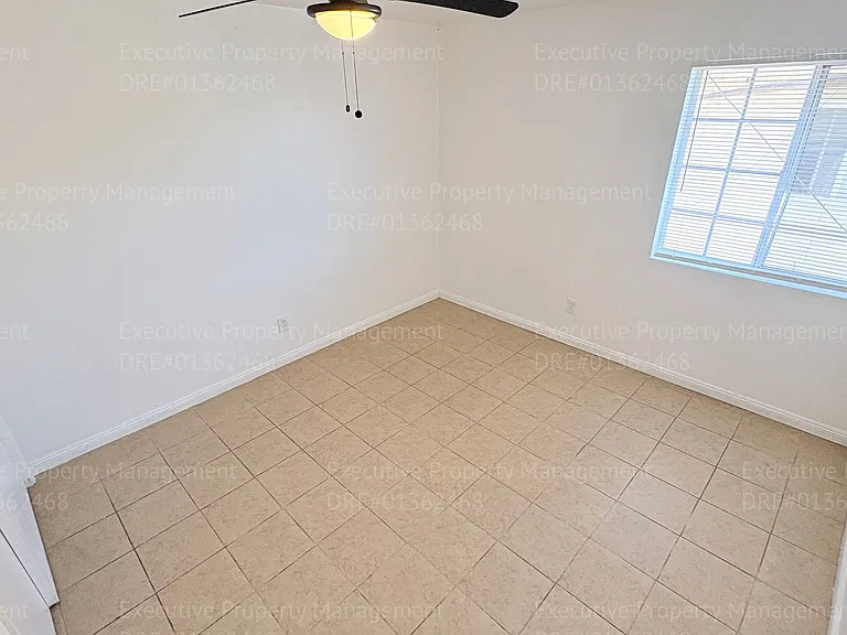 1303 Bernard St. — Photo 25