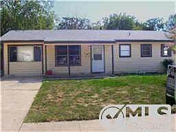 1st image of 1016 Denton Dr